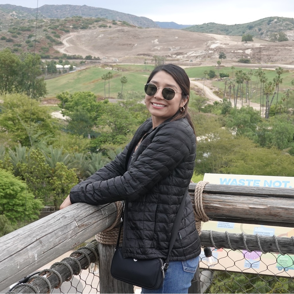 Meet your Posher, Sarahi